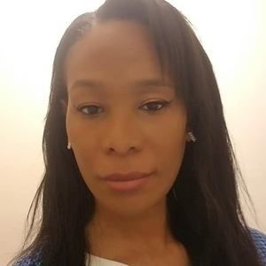 Meet your Posher, Demi